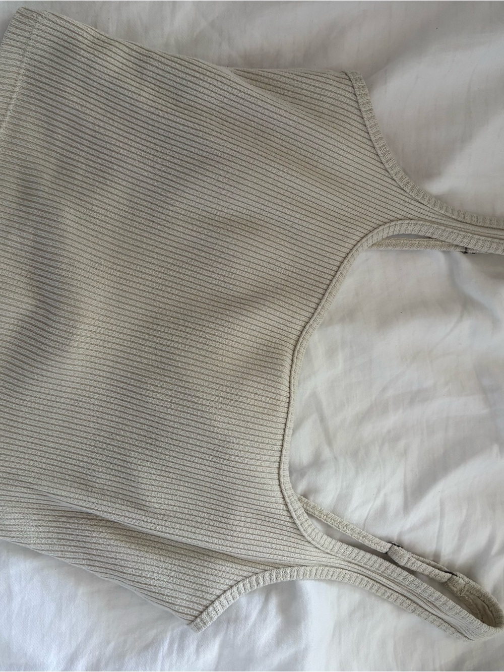 Hollister Ribbed Cream Cropped Tank Top - Picture 4 of 4
